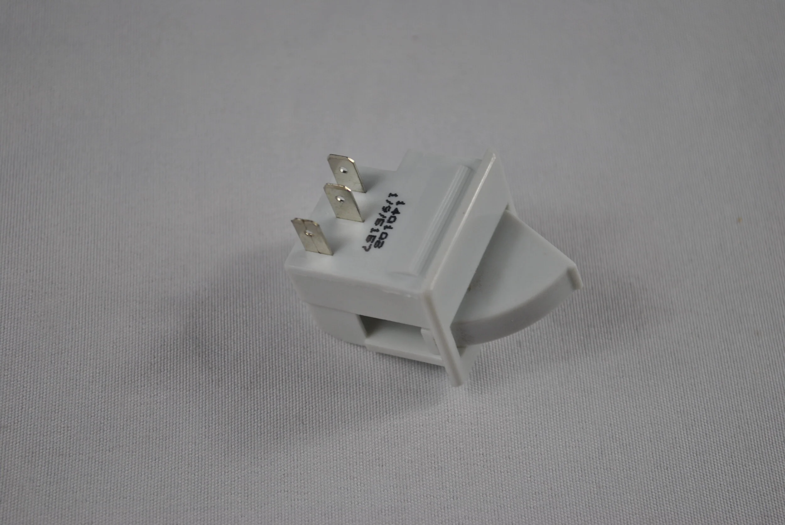 DOOR SWITCH WHITE-CFD144-30.JPG