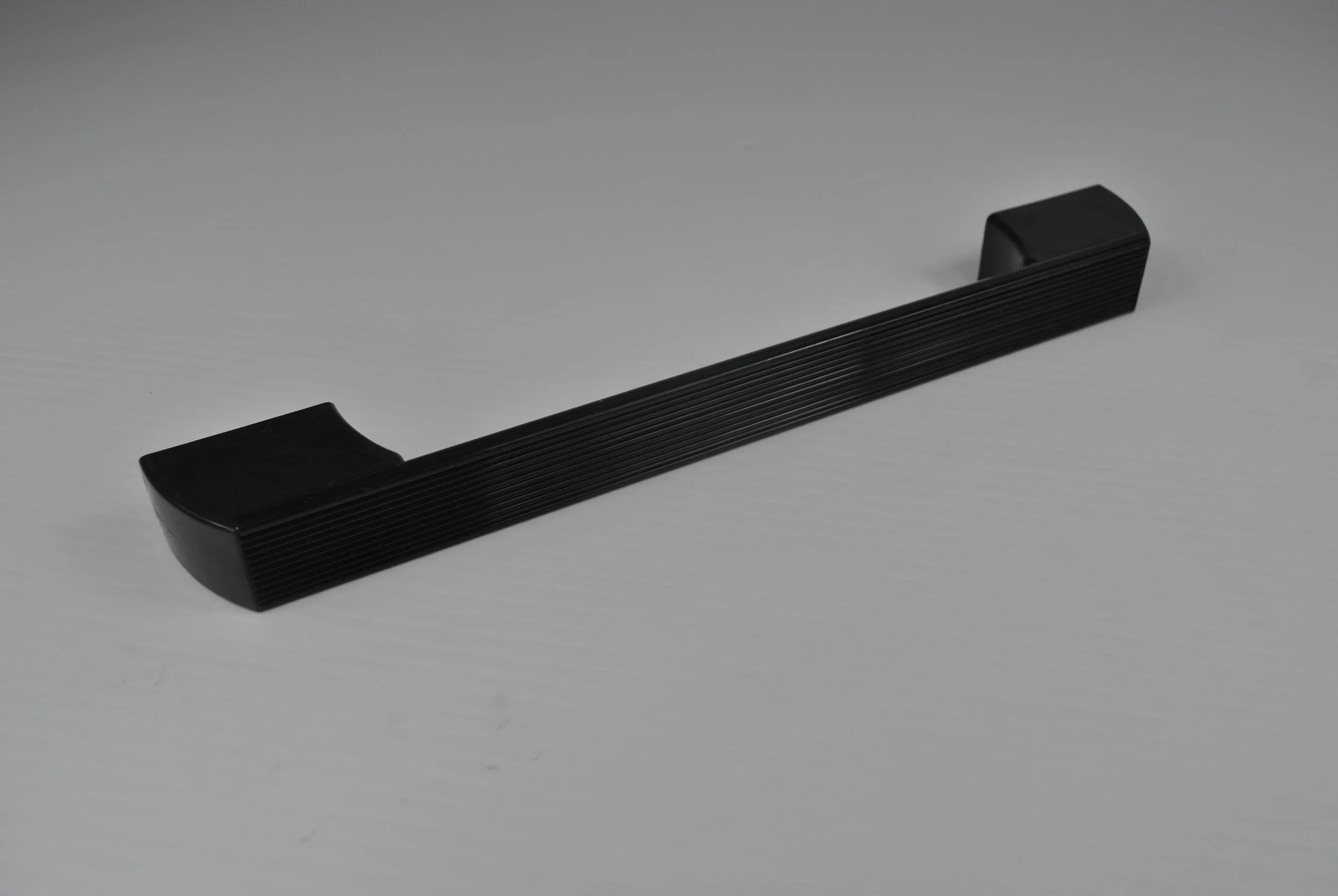 GLASS DOOR HANDLE (BLACK)25822.JPG