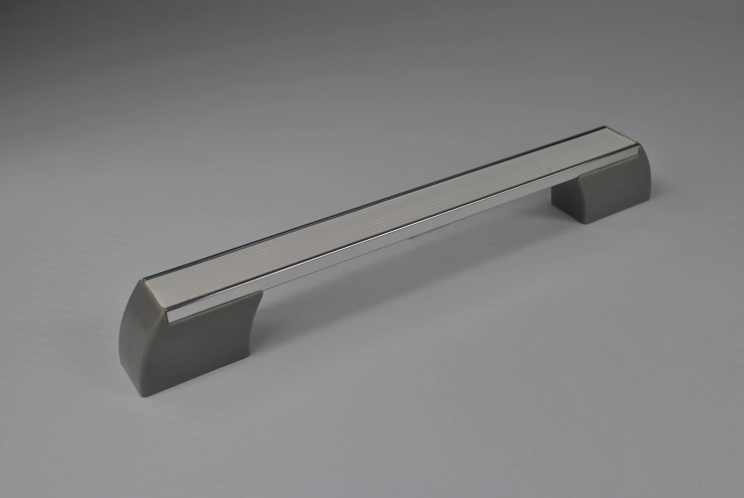HANDLE OF GLASS DOOR 1931  (1).jpg