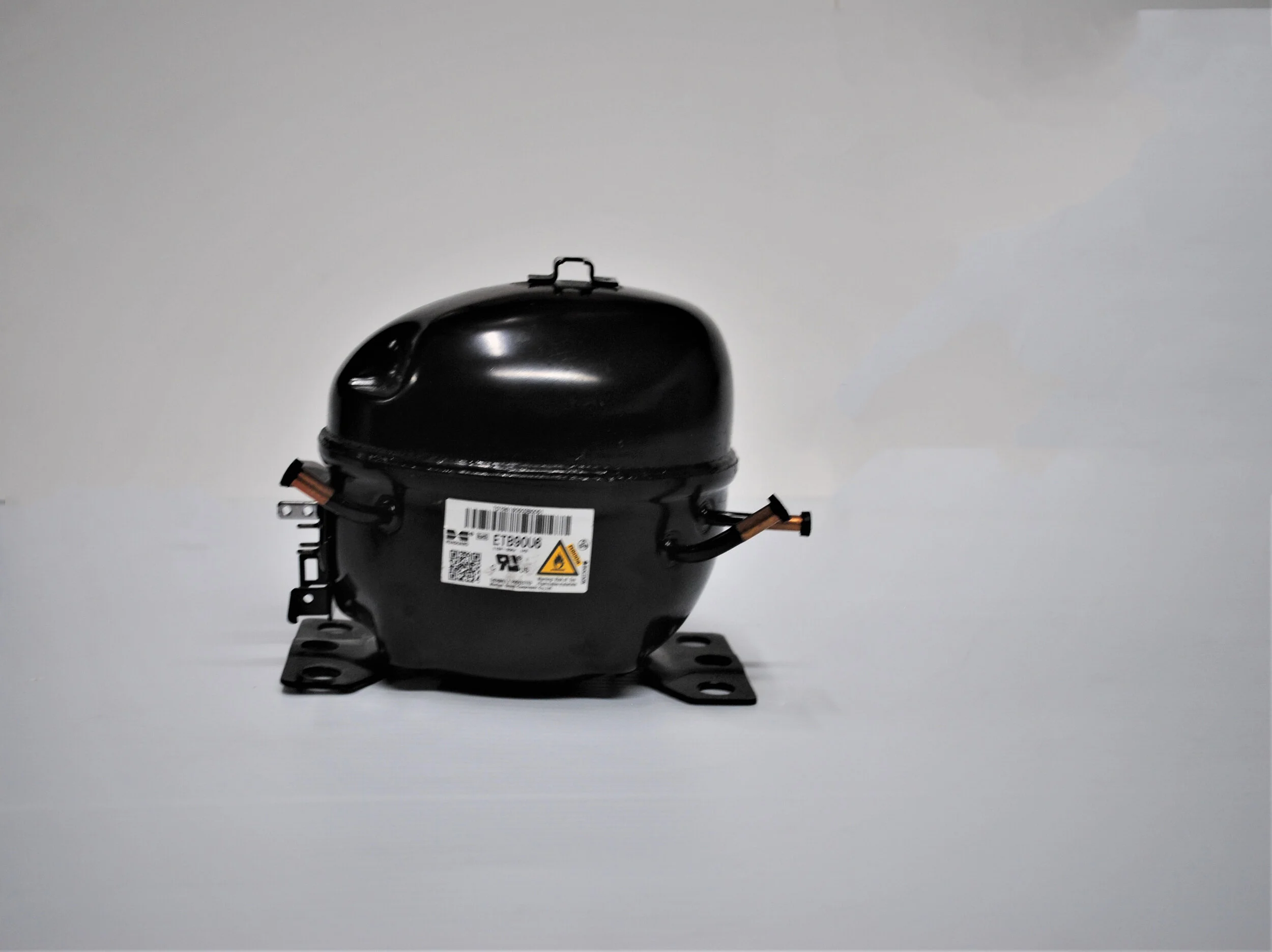 COMPRESSOR BGM-15 R600A.jpg