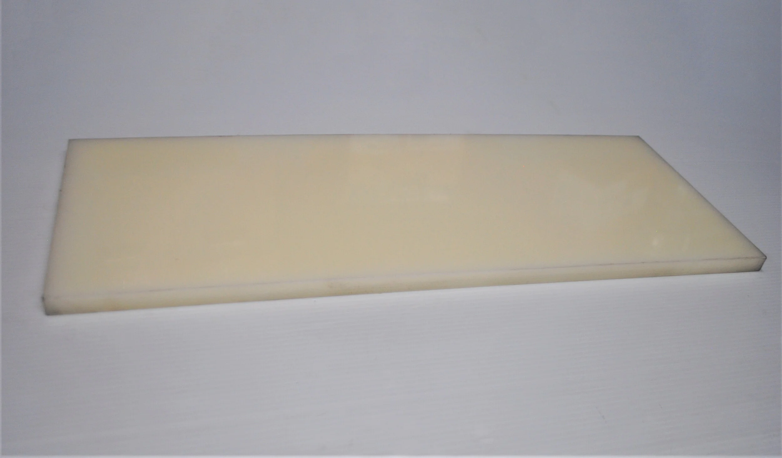 CUTTING BOARD S103.jpg