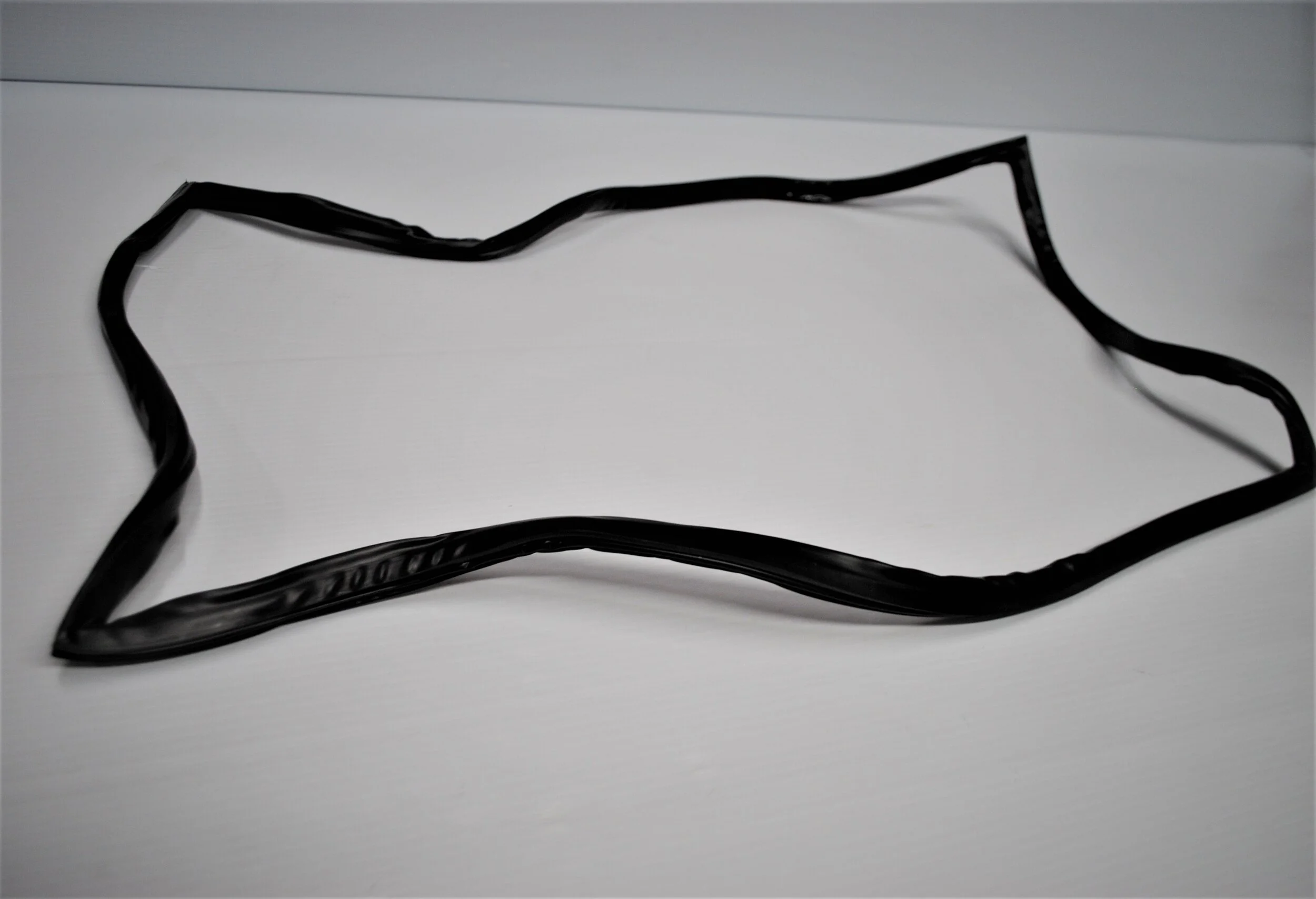 DOOR GASKET(GLASS SOLID) U7206.jpg
