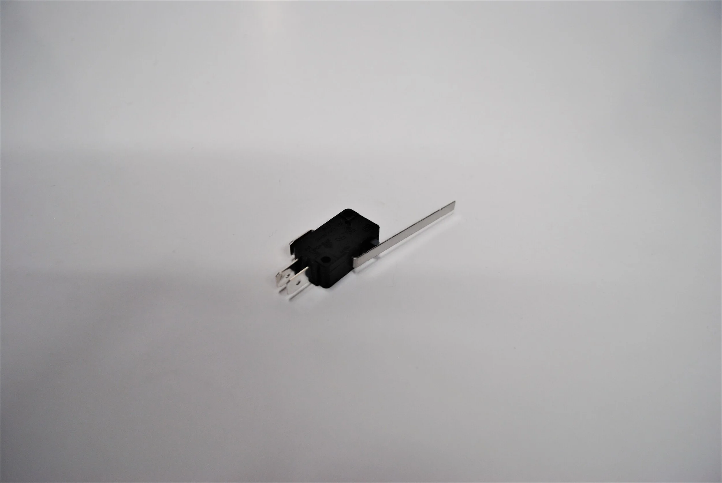 CBCO-G DOOR SWITCH 70100800791.jpg