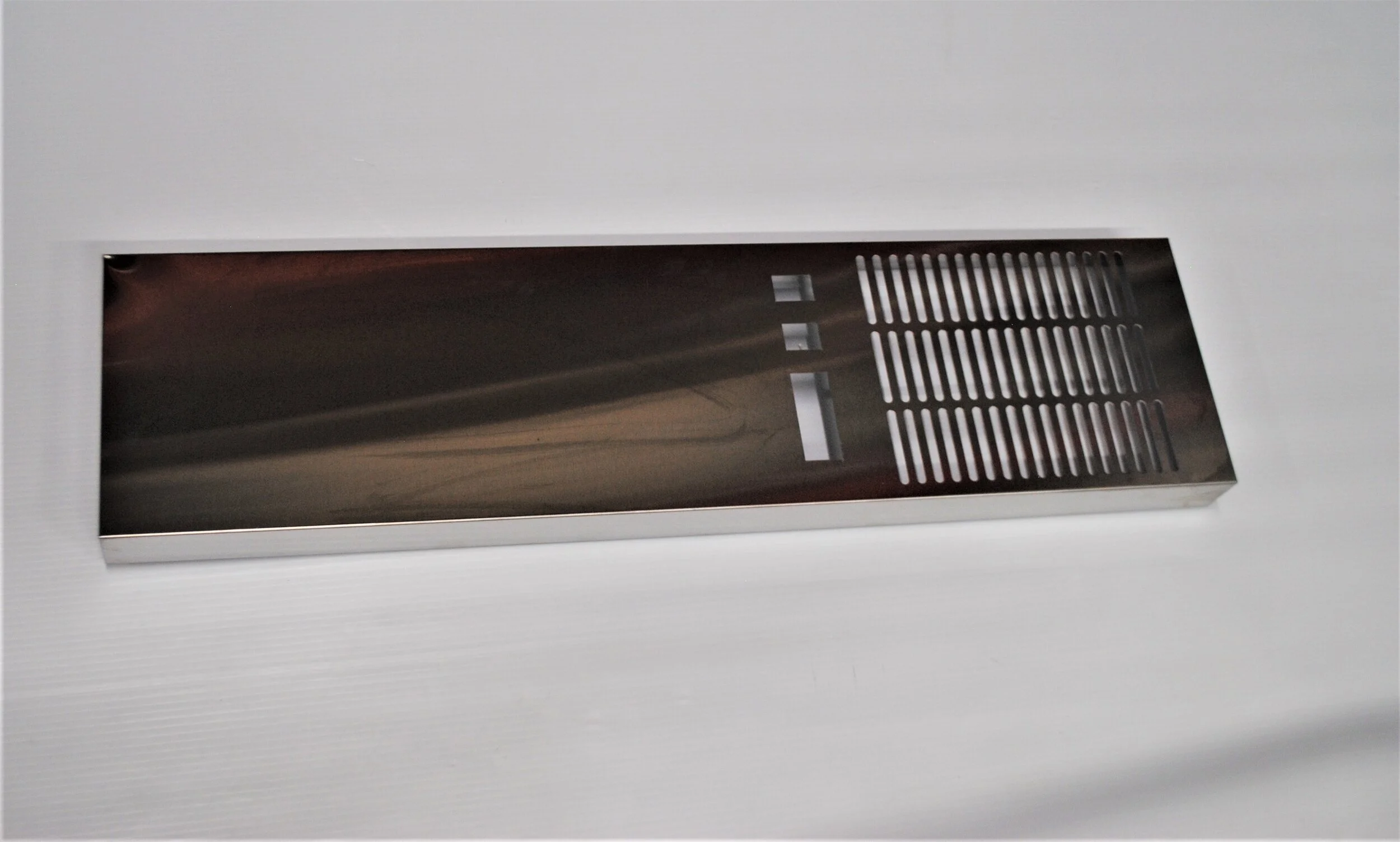 FRONT PANEL U4813 SS.jpg