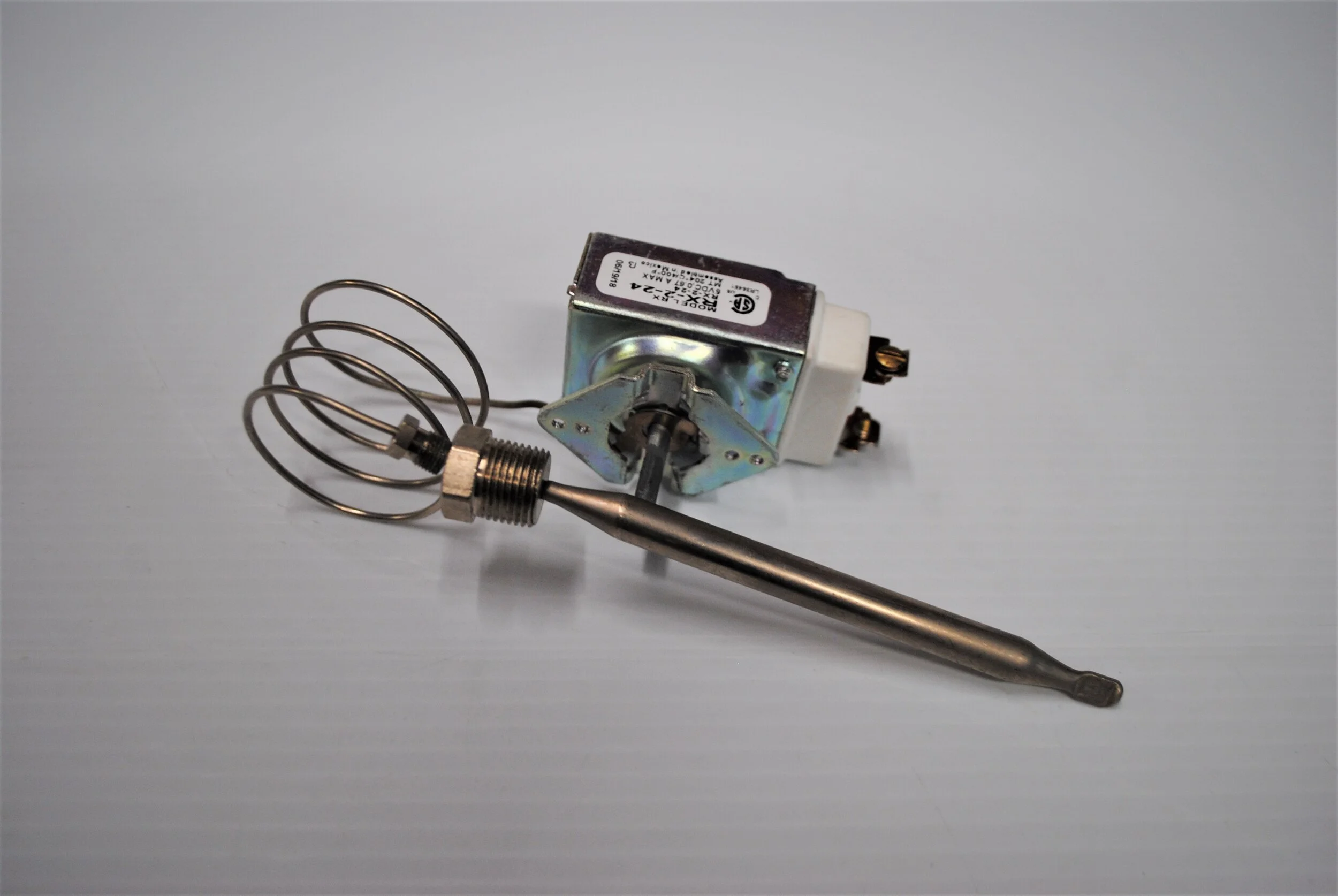 THERMOSTAT 302220072 .jpg