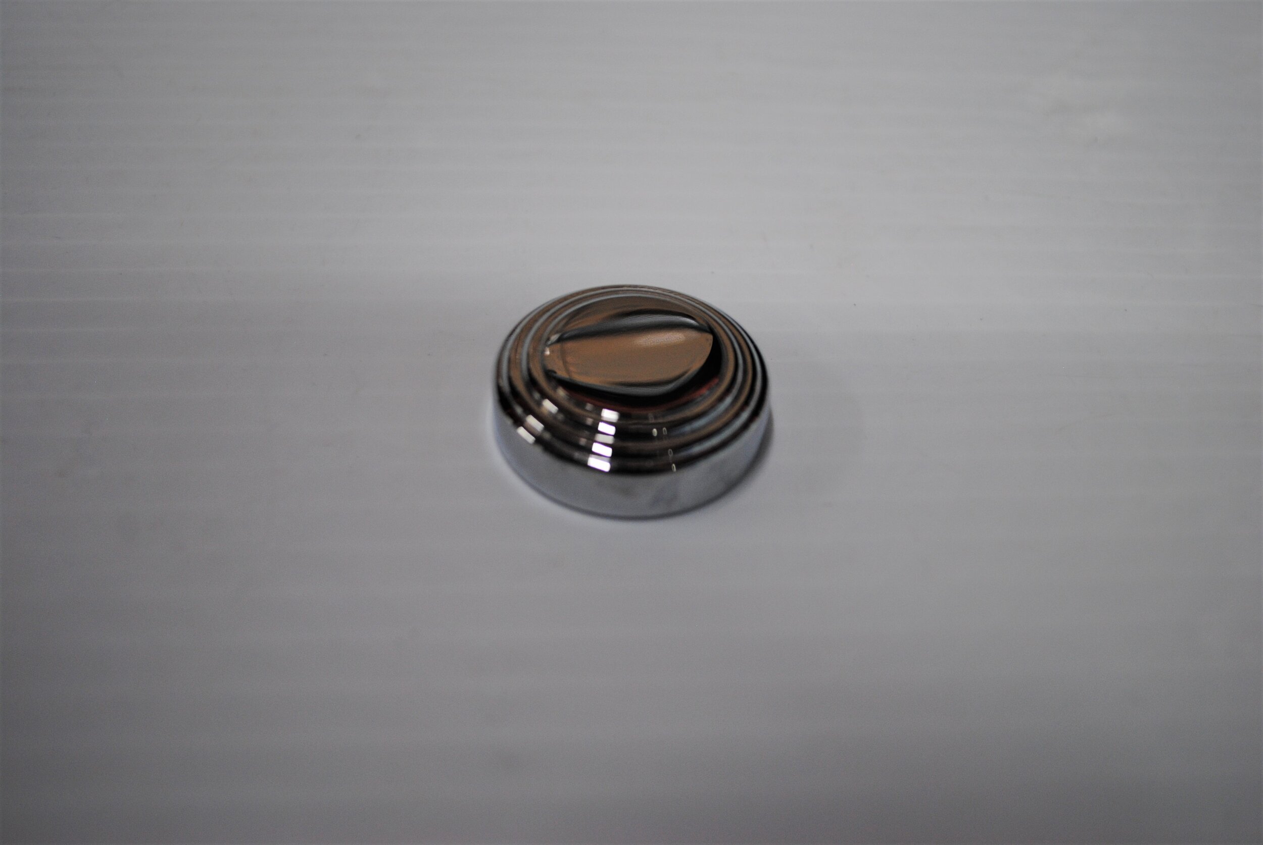 DELI BOLT .jpg