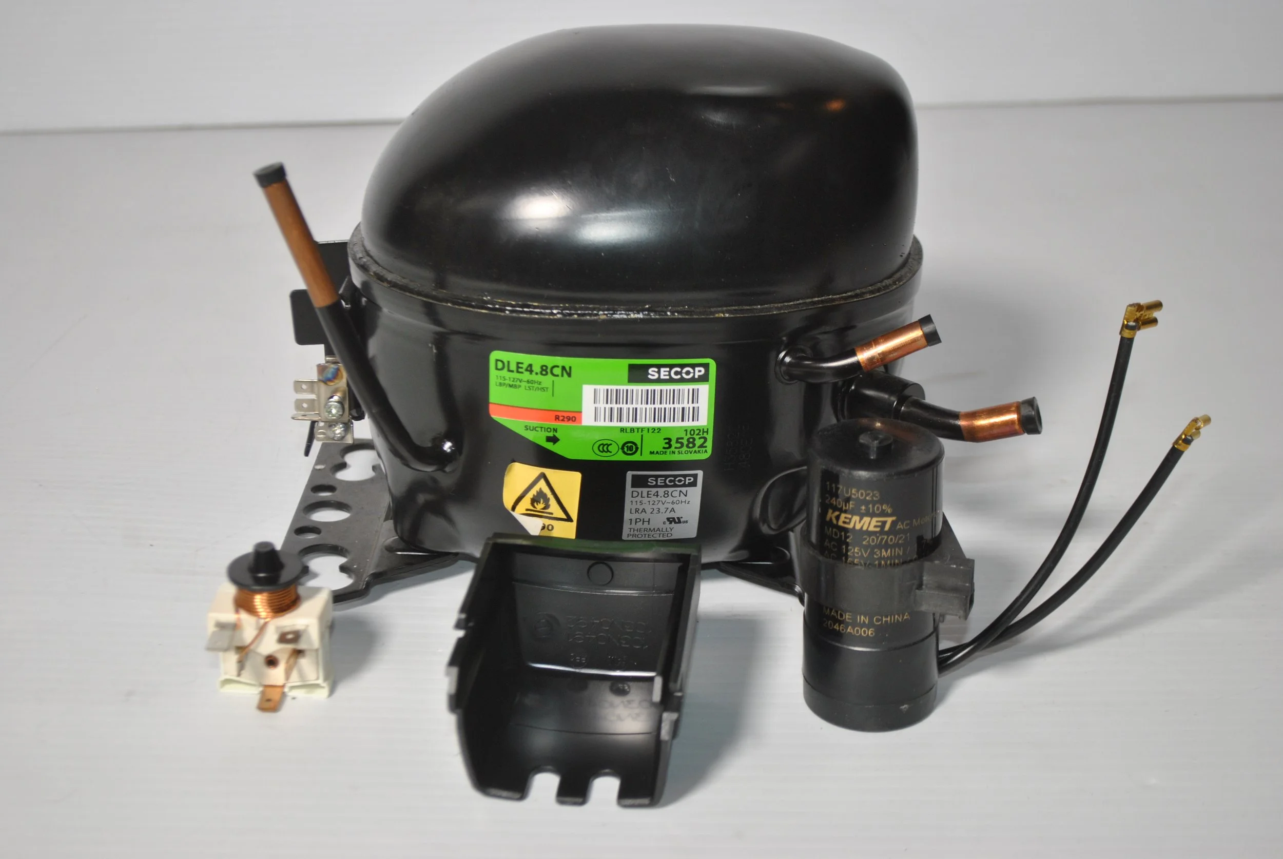 Compressor DLE4  8CN 17202100038.JPG