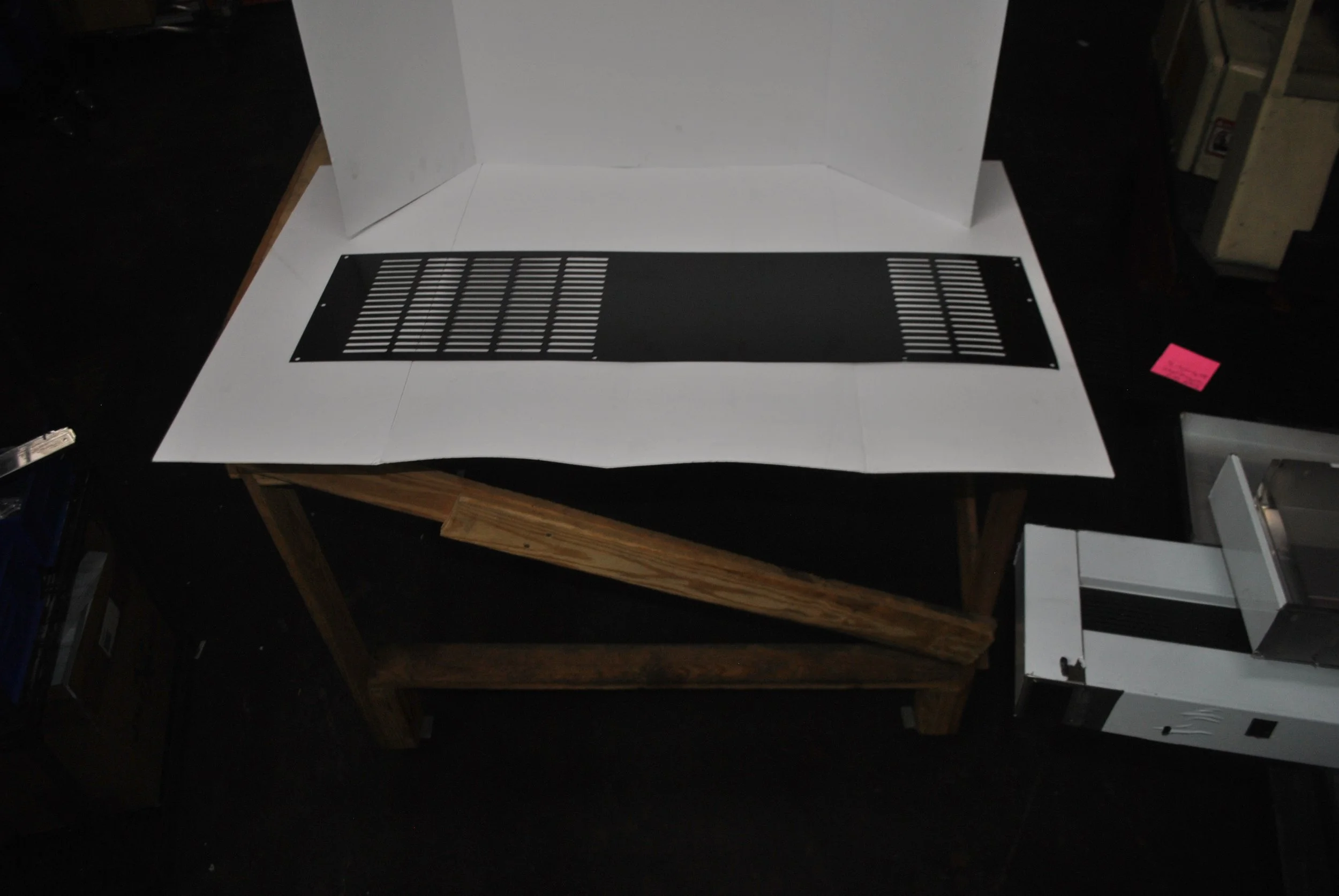 BACK GRILL 2199001523.JPG