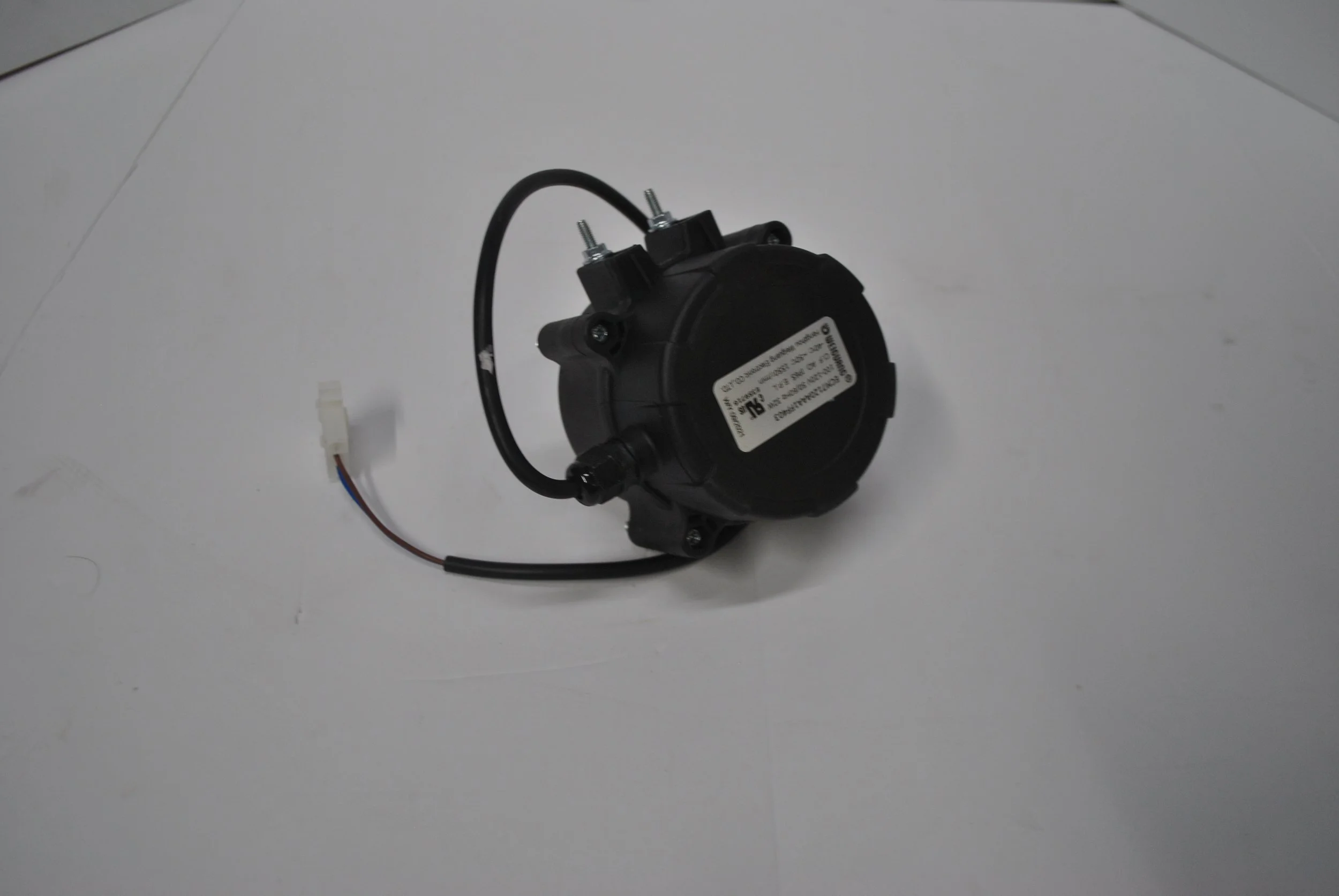 CONDENSER FAN MOTOR 22752520022.JPG