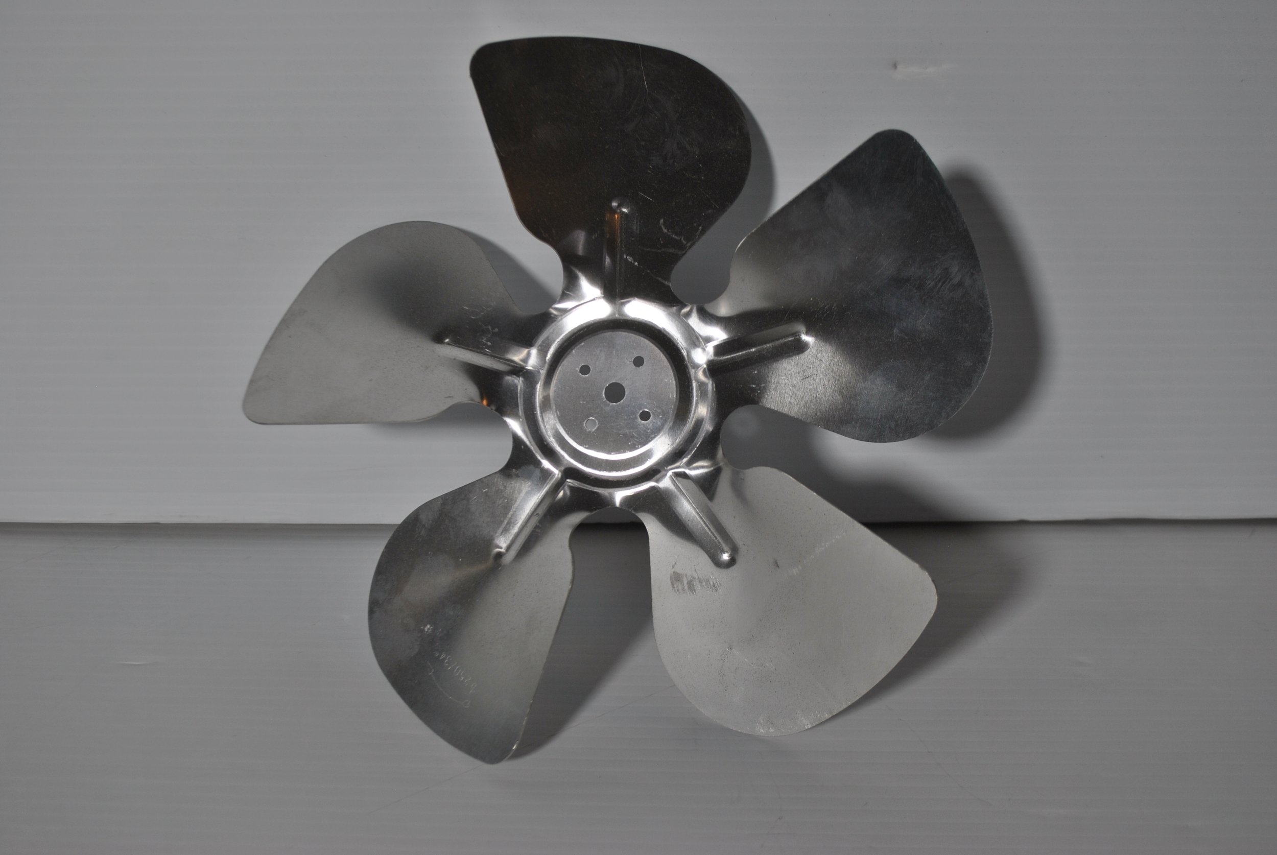 DELI FAN BLADE  25034.JPG