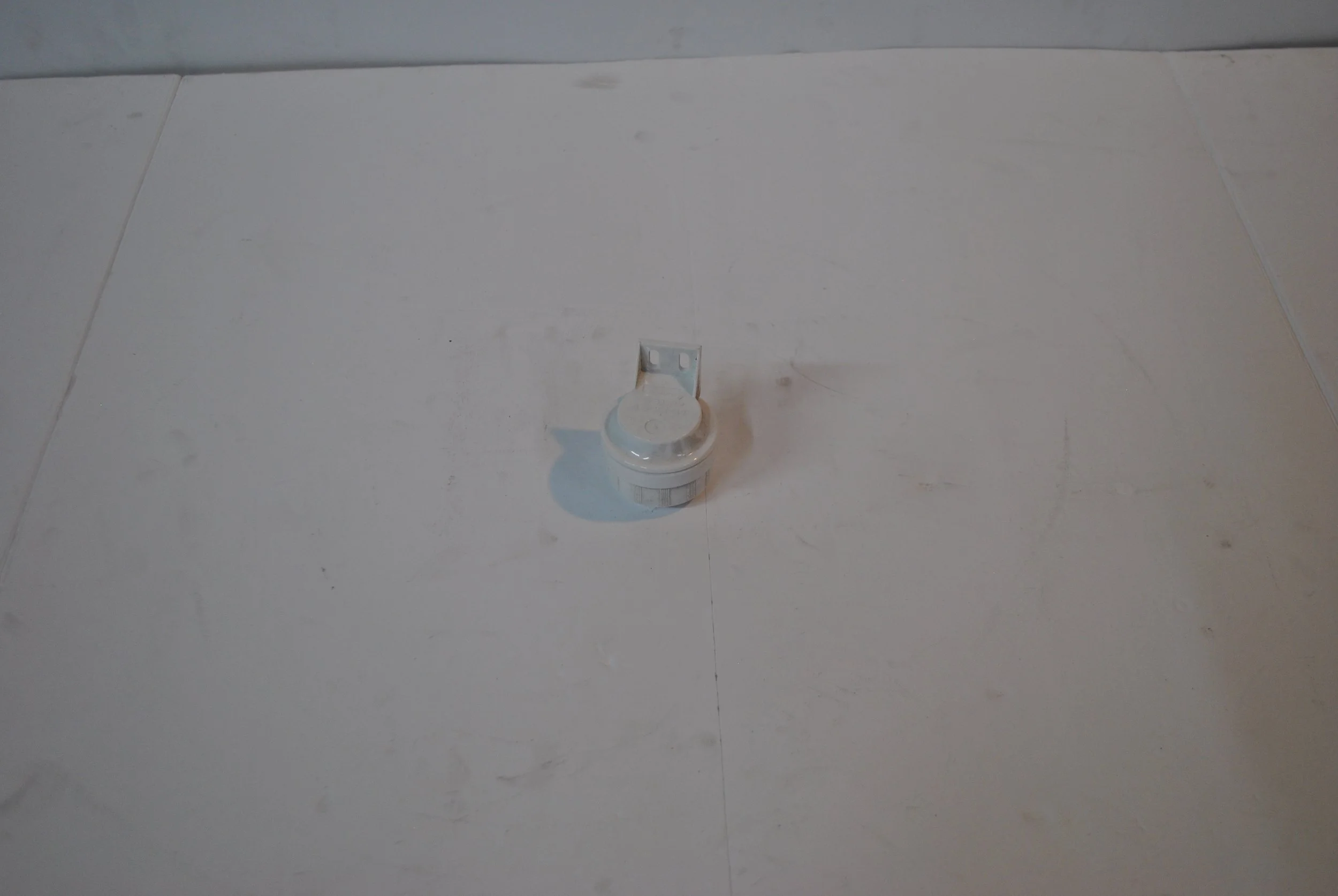 LAMP SOCKET 76833.JPG