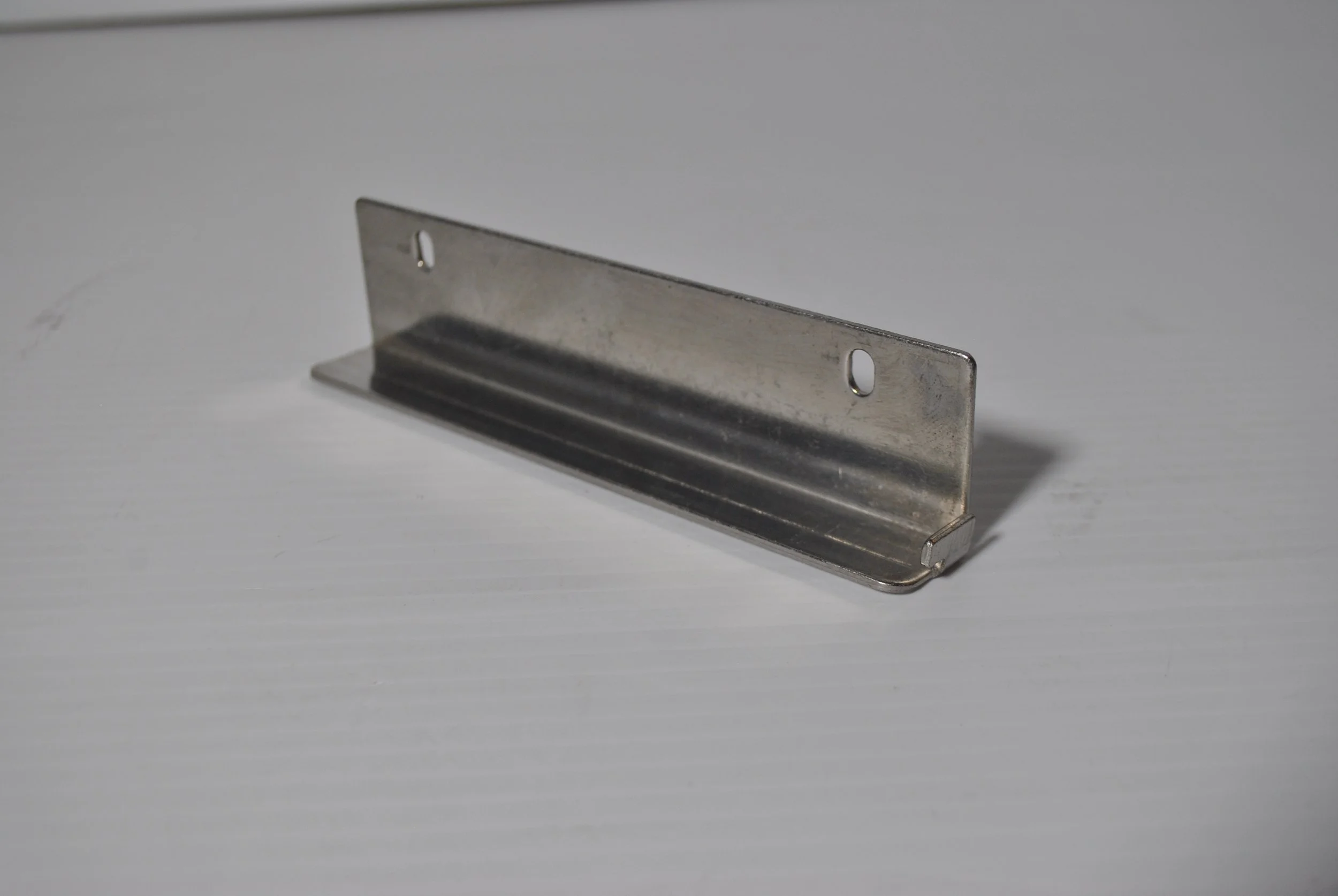 BRACKET CUTTING BOARD 83022703 - RIGHT.JPG