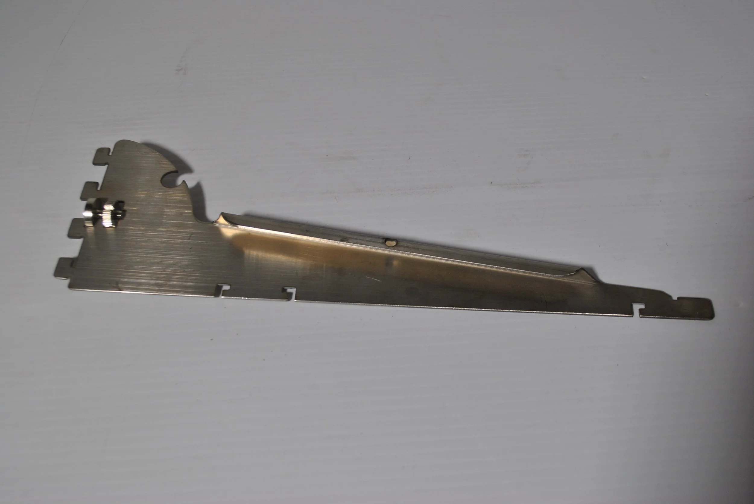 BRACKET FOR SHELVES (SMALL RIGHT).JPG