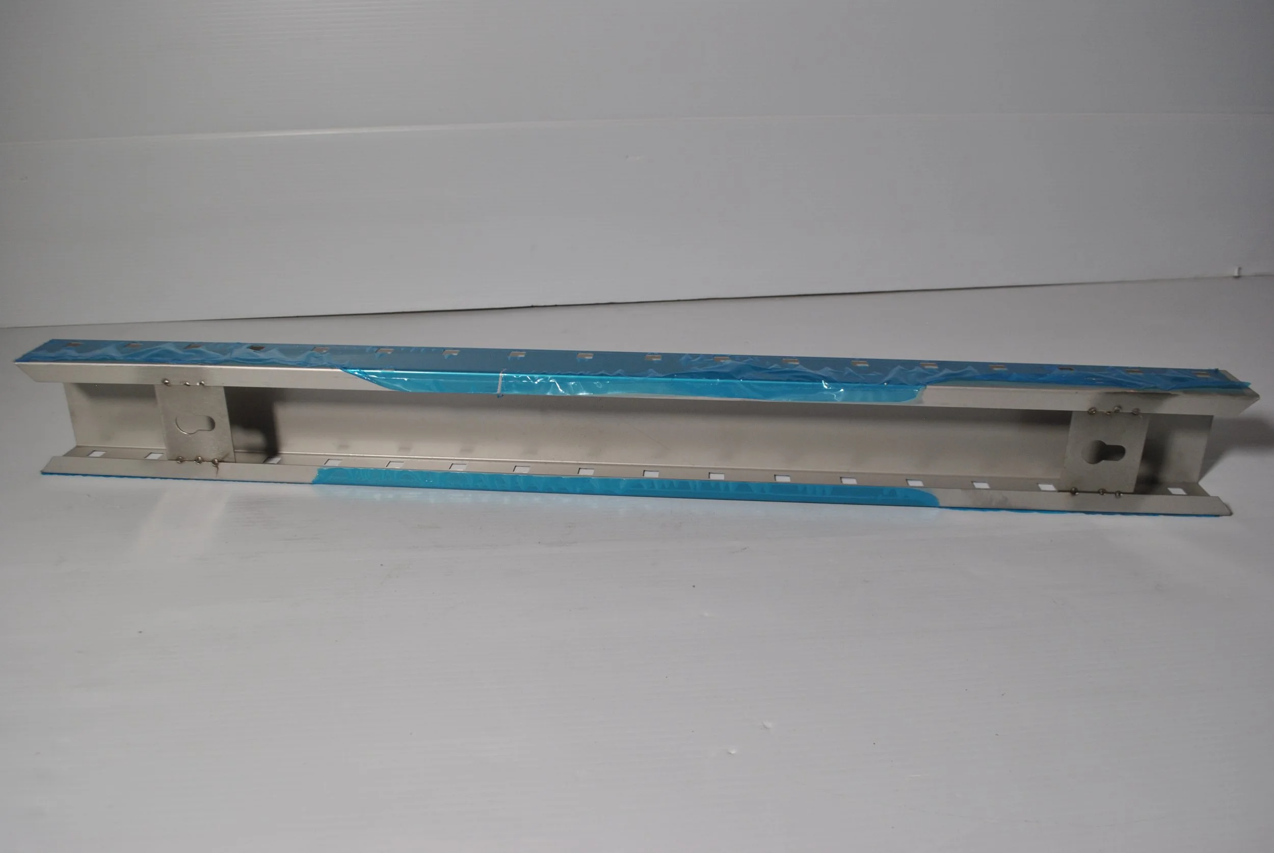 CFD MIDDLE BRACKETS CFD1RR-11-01.JPG