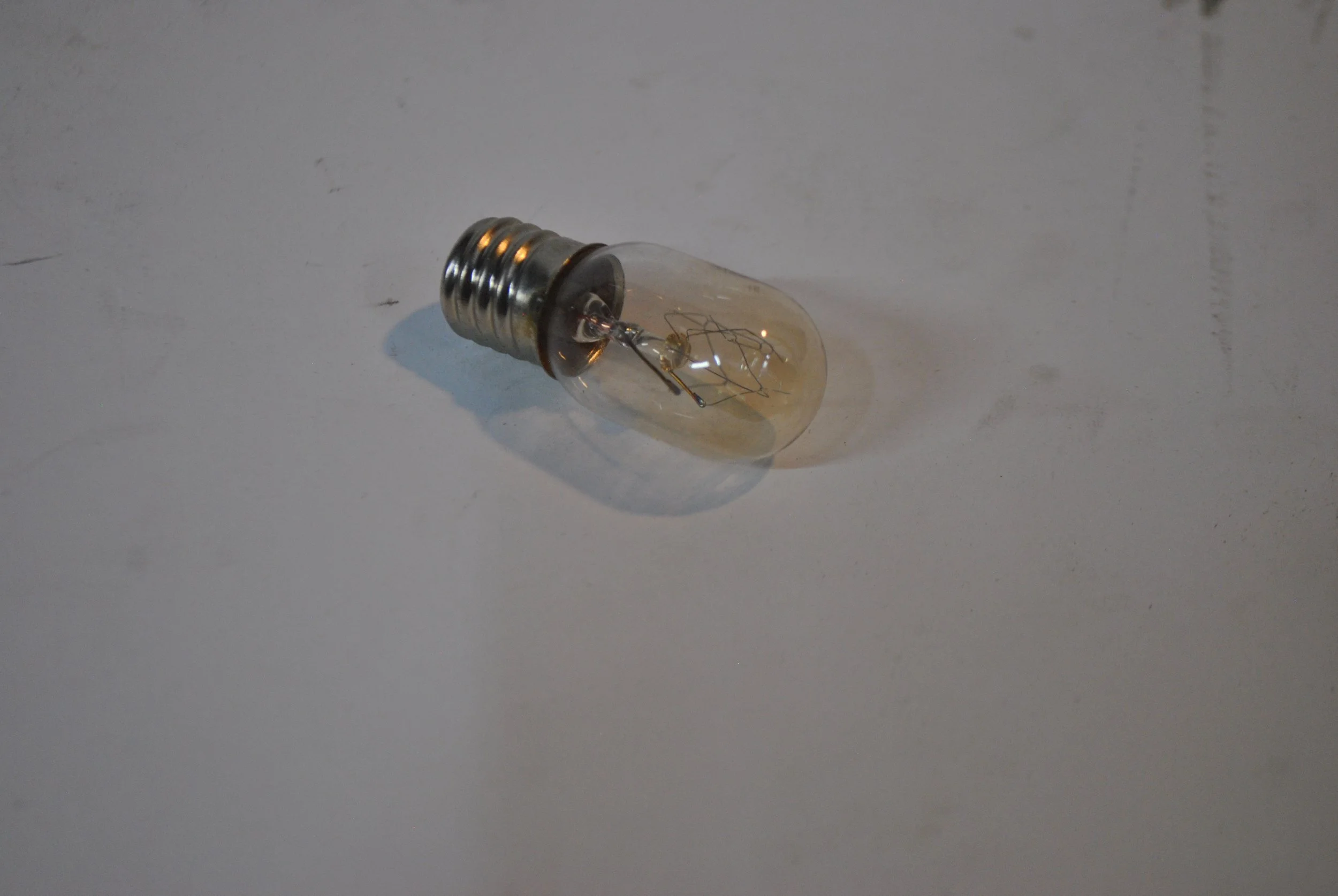 LED LAMP BULB W0304512.JPG