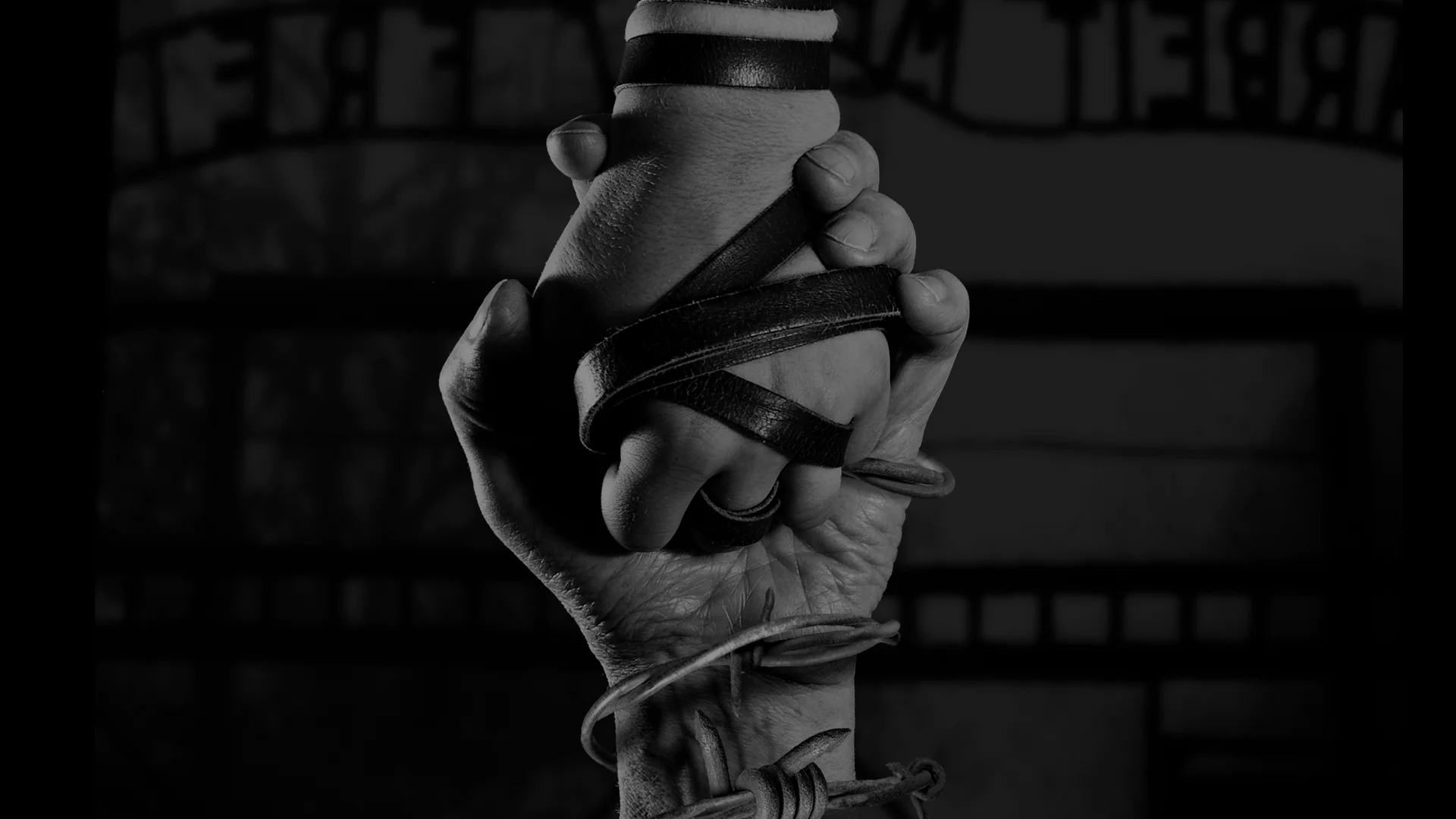 Head Banner dark.jpg