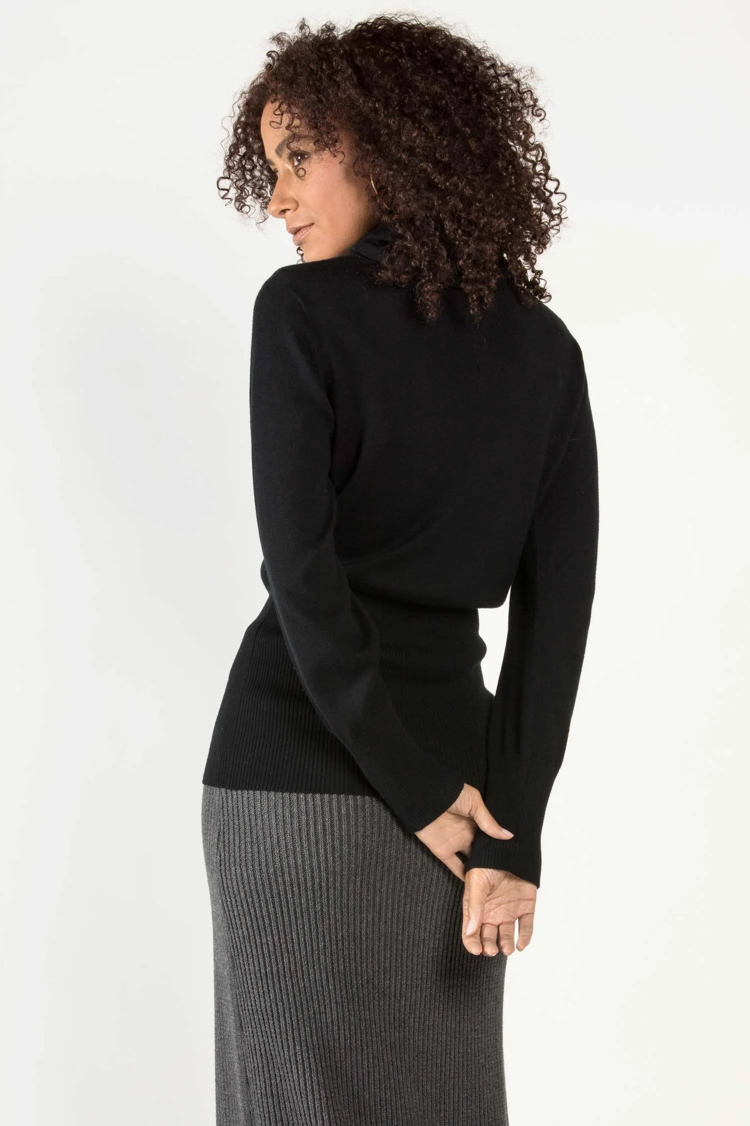 knit-turtleneck-black-4.jpg