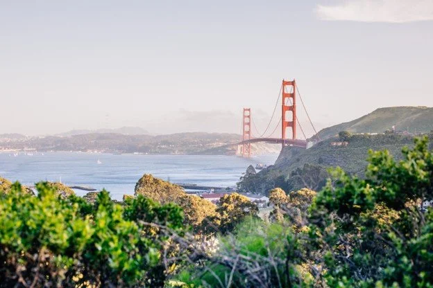 This weekend, come to Cavallo Point.
Fleet Week is taking over the Bay, and there&rsquo;s no better reason to make a day of it at Cavallo Point.
&bull;	Watch the Blue Angels soar past the Golden Gate Bridge
&bull;	Shop the Kathy Kamei Designs Jewelry