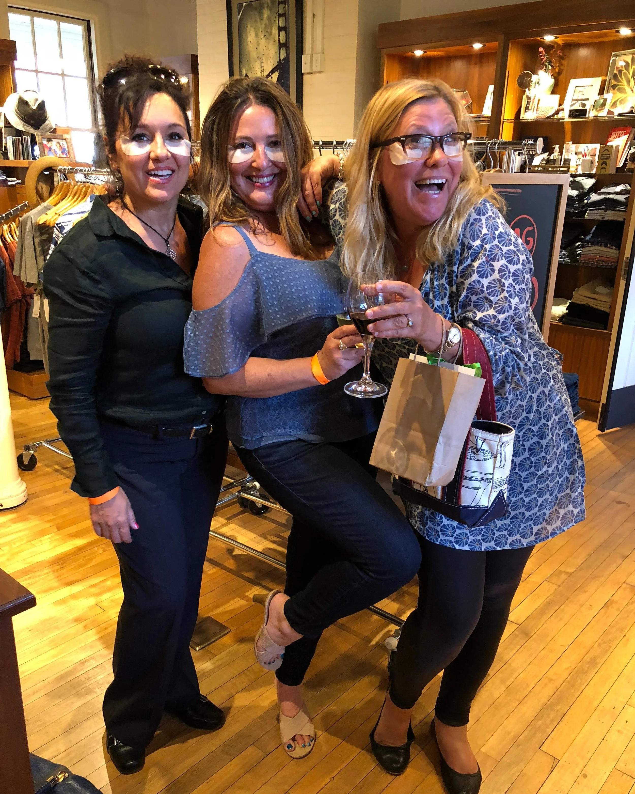 Your next girls&rsquo; night is calling! 💕

Grab your bestie, sister, mom, daughter or favorite person and join us for BFF Night at Cavallo Point this Thursday!

*Beauty touch-ups &amp; skincare consultations
*Stone, crystal &amp; tarot readings
*Sh