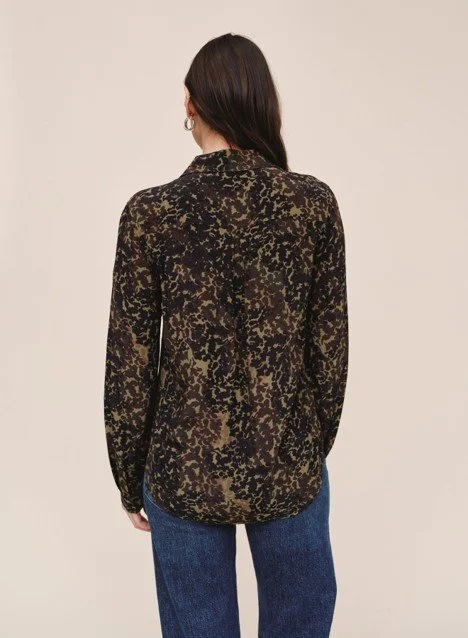 BtnDnCamo2.jpg