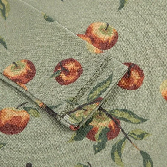 Apple3.jpg