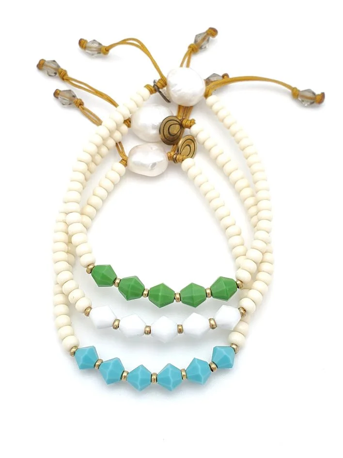 turquoise green white 1025.jpeg