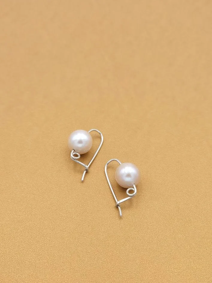 akoya white silver 2.jpeg