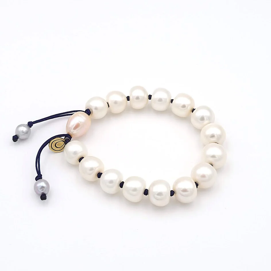 graduated pearl 1201 3.jpeg