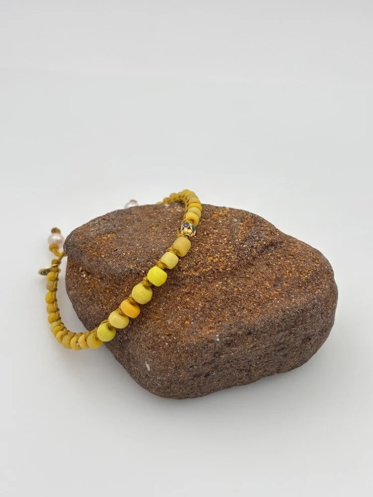 yellow and lapis on rock alt.jpg