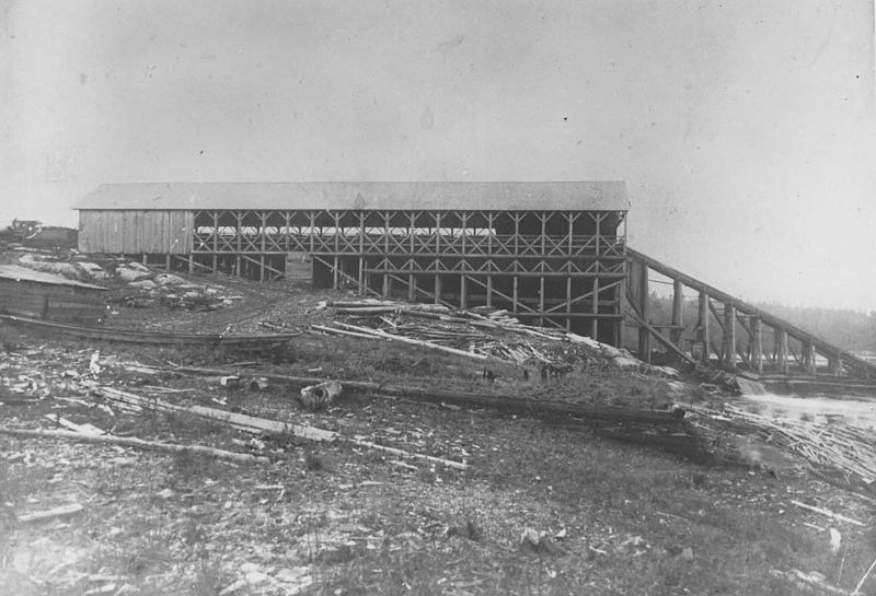 Monte-bûches sur les chemins de fer Nosbonsing et Nipissing, vers 1884