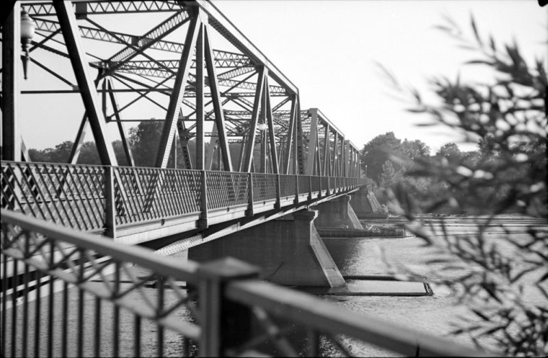Bridge at Pointe-Gatineau, 1946
