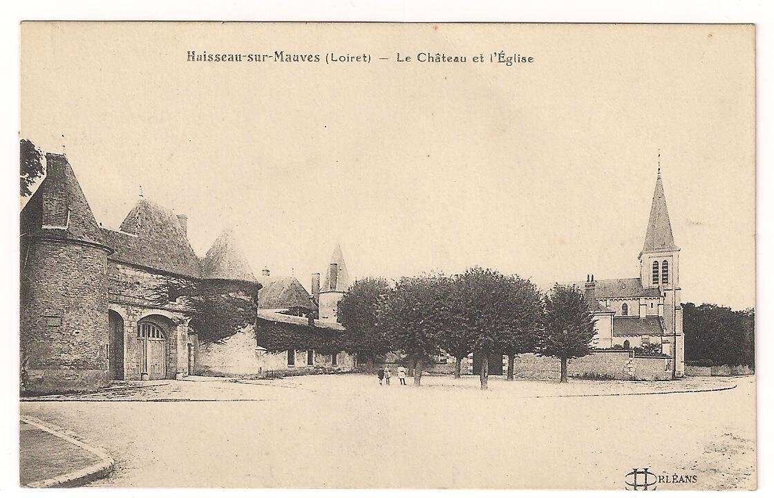 Carte postale du château et de l'église à Huisseau-sur-Mauves en 1927 (Geneanet)