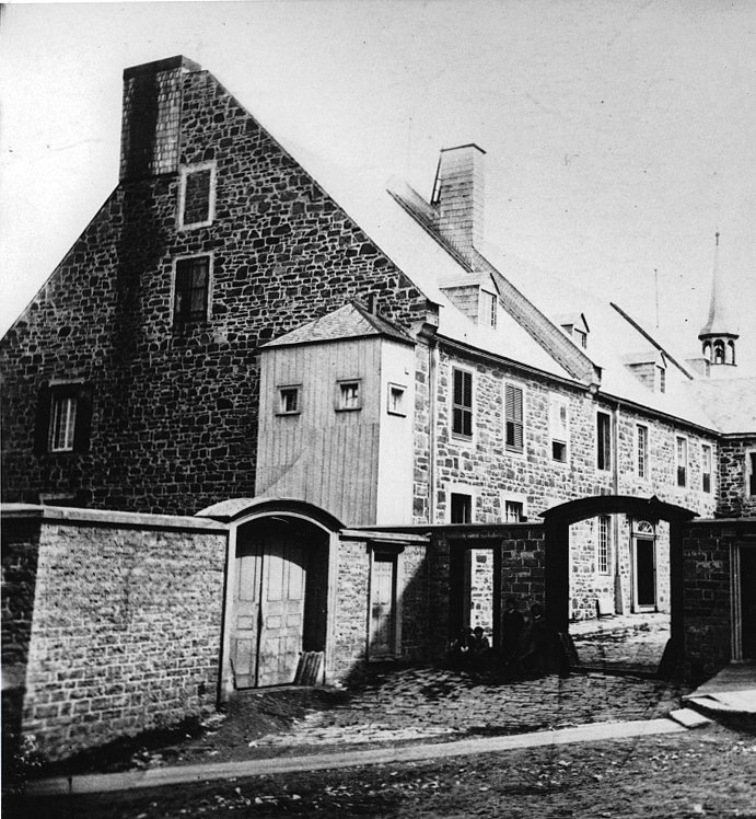 "Hotel Dieu hospital, Quebec City, QC, about 1865". Photo by James George Parks (McCord Museum).