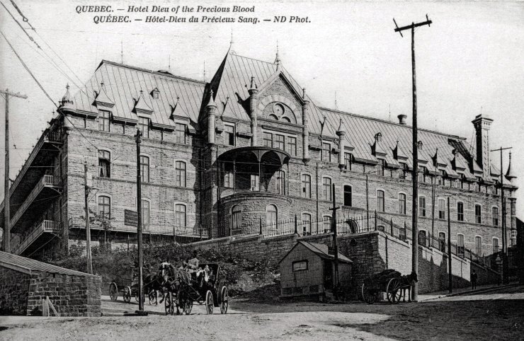 « Hôtel-Dieu du Précieux-Sang, Québec, QC, vers 1907 ». Photo des Frères Neurdein (Musée McCord).