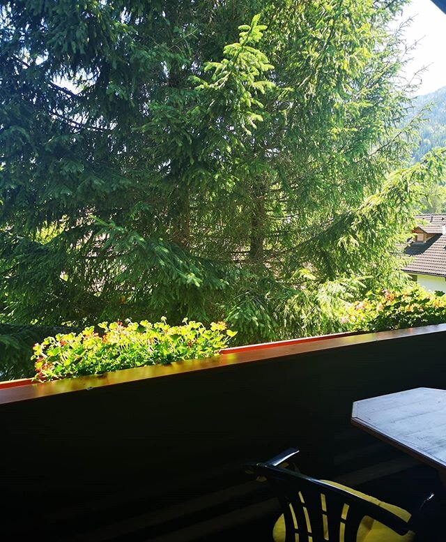Your balcony in the trees

#homeaway
#hausedlinger
#airbnb
#relax
#holiday
#austria
#waldblick
#balcony