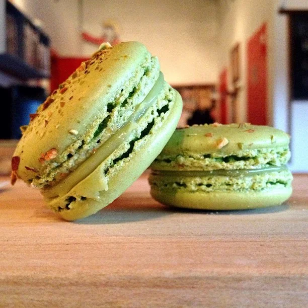 pistachiomacaron.jpg