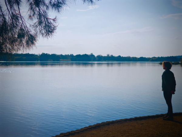 peaceful-lake.jpg