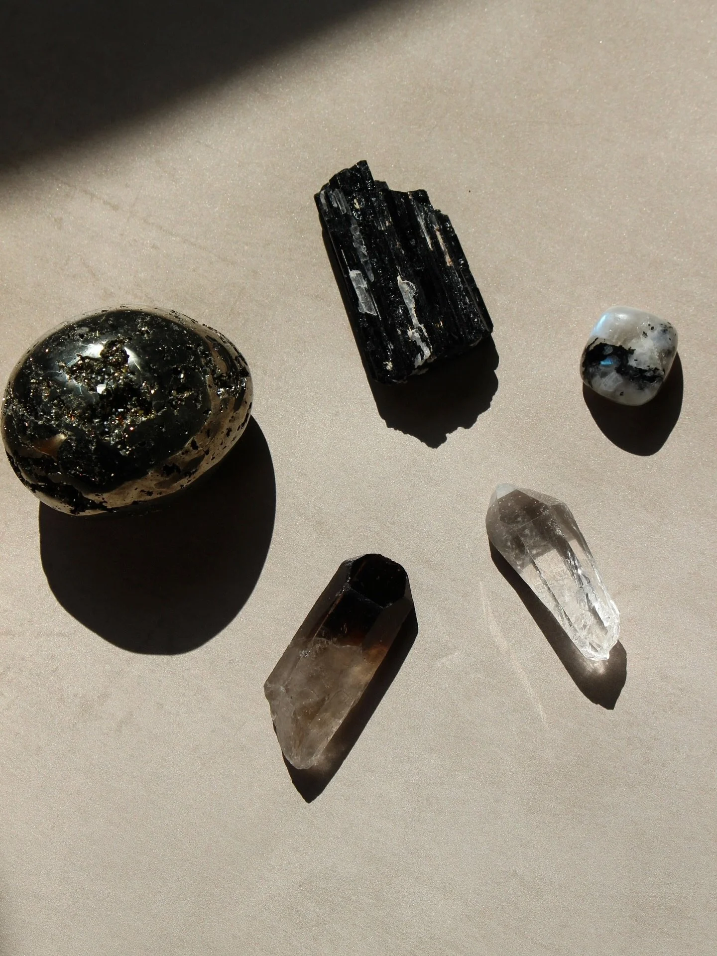 𝐈𝐧𝐭𝐫𝐨𝐝𝐮𝐜𝐢𝐧𝐠 &ldquo;𝐨𝐟 𝐄𝐚𝐫𝐭𝐡&rdquo;
 
A study in stillness, energy, and intention&mdash;&ldquo;of Earth&rdquo; is a curated edit of five grounding, amplifying, and intuitive stones, each chosen to echo the themes within our planner c