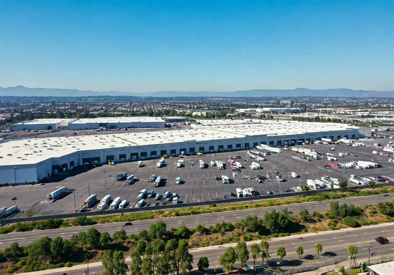 7 Key Benefits of Using a Distribution Center in Los Angeles