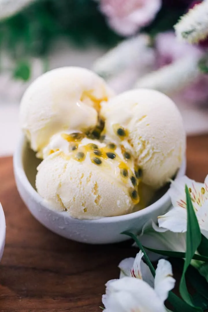Passionatefruit Pavlova Icecream – Topi Hill Organics