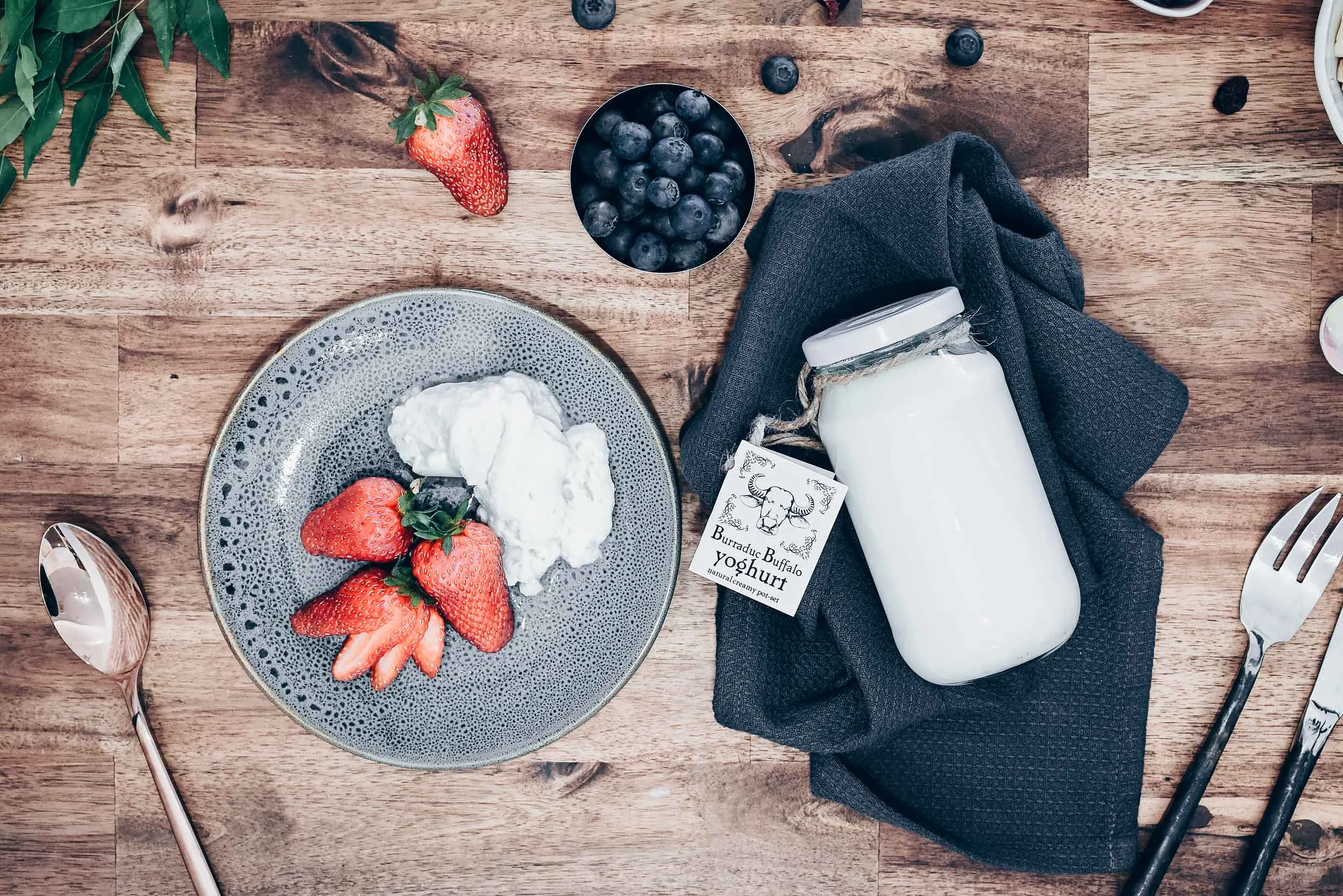 burraduc-farm-pot-set-buffalo-yoghurt.jpg