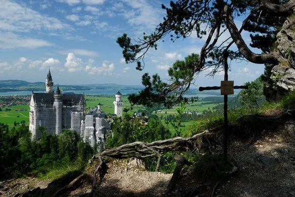 Two and a half poems around Neuschwanstein, and a tale of how tales are born 