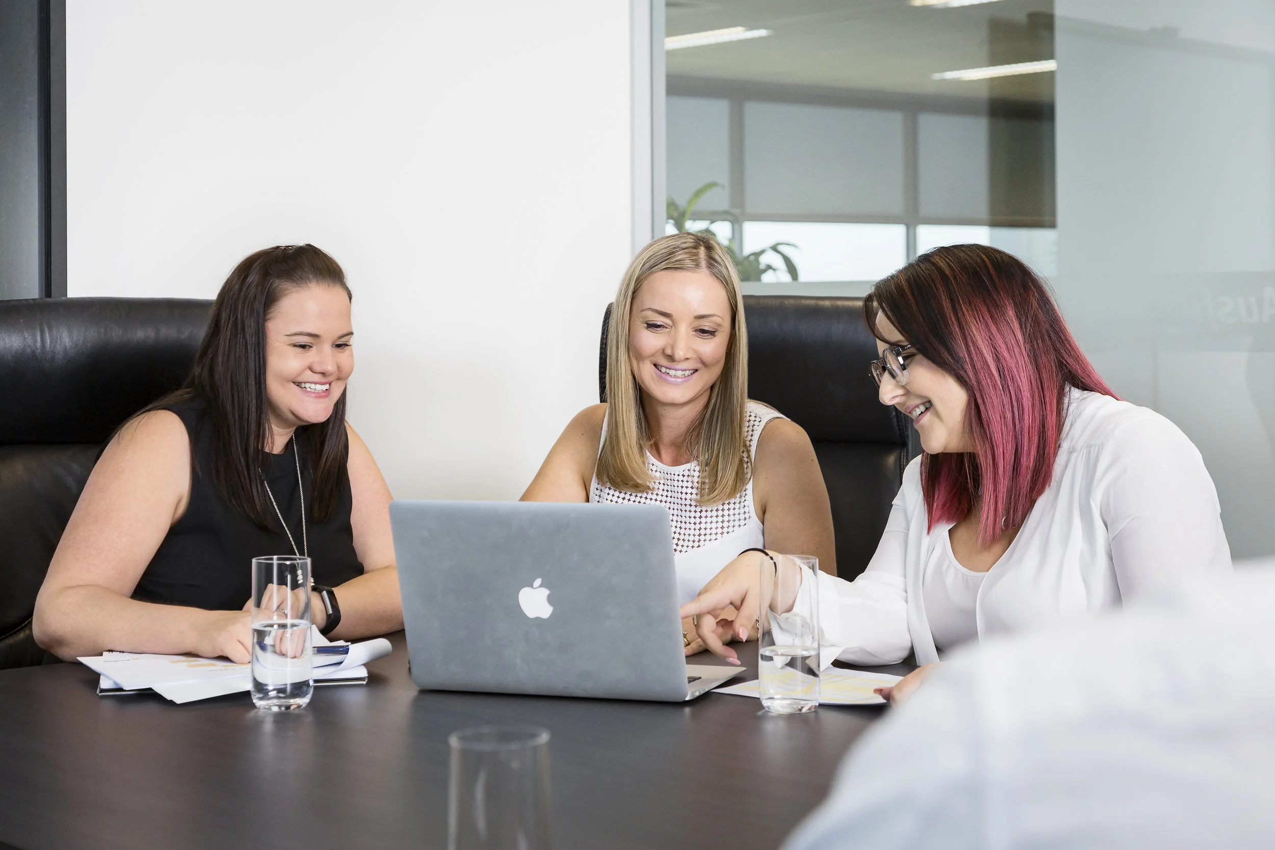 Ausfine team. Ausfine Finance. Trade Credit. International Banking.