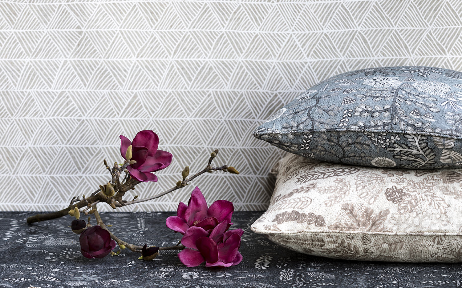 Willie Weston_Tiwi and Ampilatwatja Collection_fabric and wallpaper_1