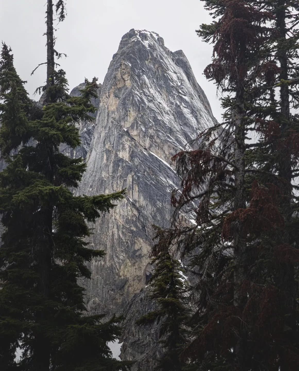 Another forgotten photo from the Cascades. 
.
.
.
.
#mountainlandscapes #landscape_lovers #cascades