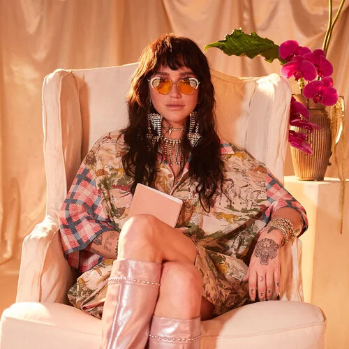 Kesha+by+Wendy+Pham.jpg