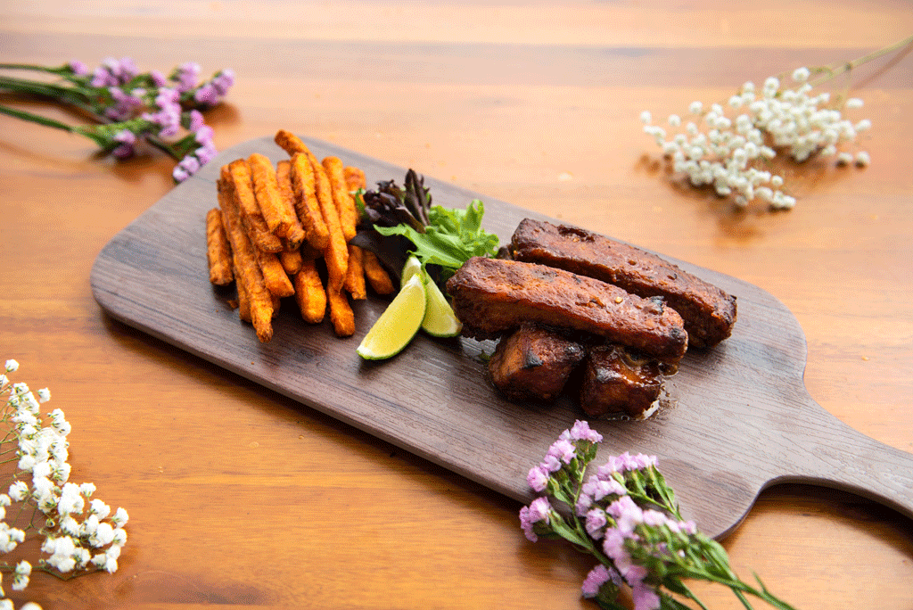  Pineapple-glazed Pork Ribs 