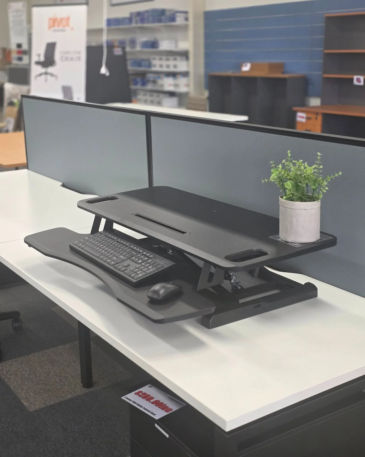 🔦 PRODUCT SPOTLIGHT: Ergovida EDT-S28.2N 

The upgrade your desk has been waiting for,  now available.
Message us for more details!

#ProductSpotlight #Ergovida #DeskTopper #SitStandDesk #StandingDesk #ErgonomicWorkstation #HomeOffice #OfficeInspo #