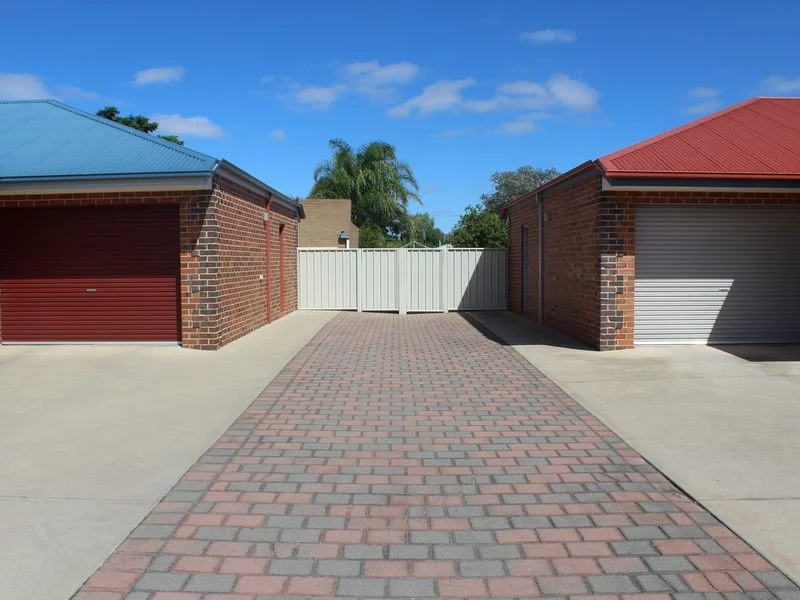 Between Jana Manor 3 &amp; 4