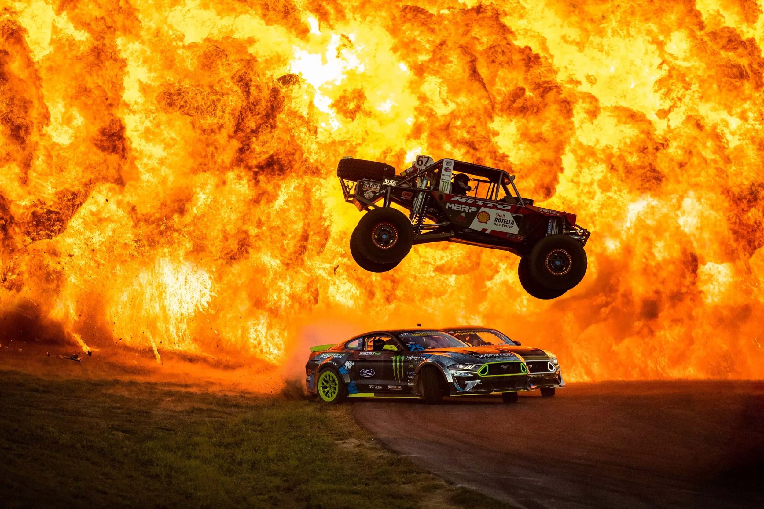 Monster Energy: Bomb Track